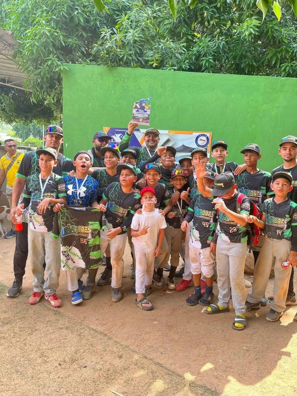Equipo de béisbol infantil